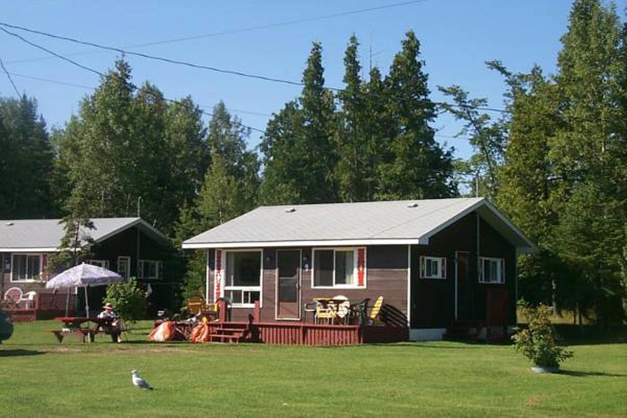 Wee Point Resort Manitowaning Quarto foto