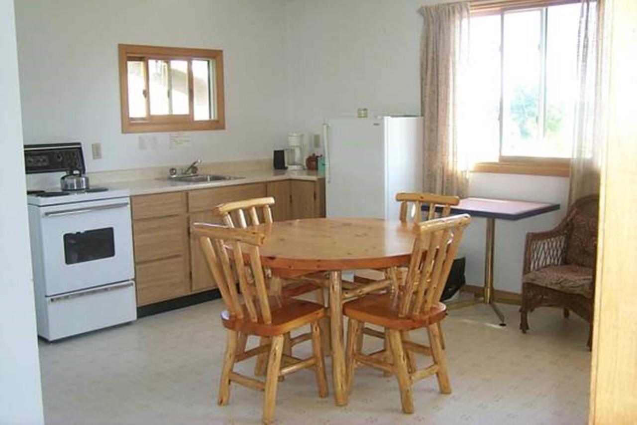 Wee Point Resort Manitowaning Quarto foto